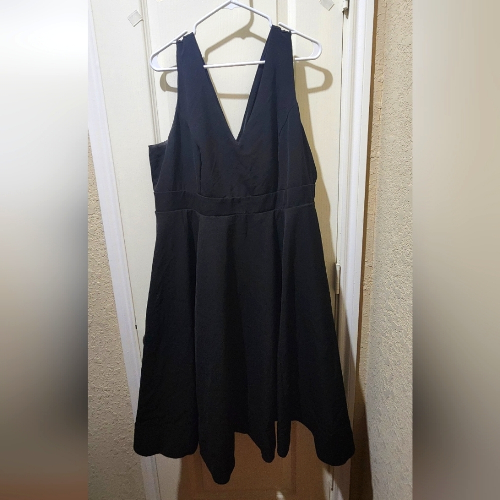 Torrid Black Sleeveless Formal Midi Dress Sz18